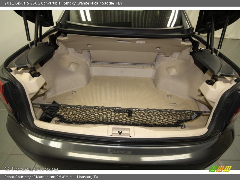  2011 IS 350C Convertible Trunk
