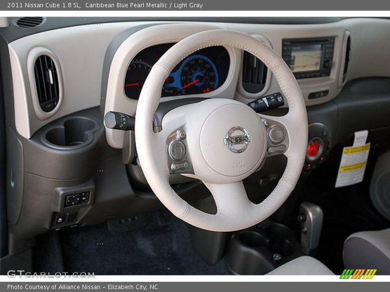 Caribbean Blue Pearl Metallic / Light Gray 2011 Nissan Cube 1.8 SL