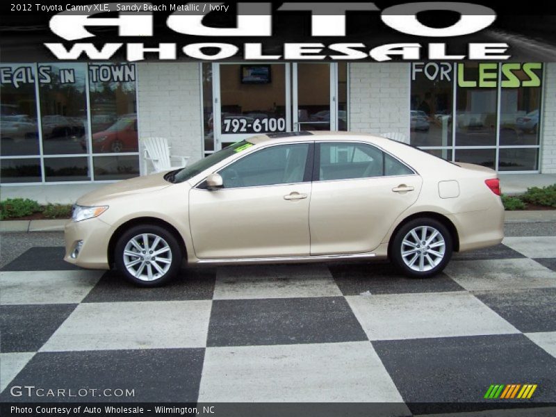 Sandy Beach Metallic / Ivory 2012 Toyota Camry XLE