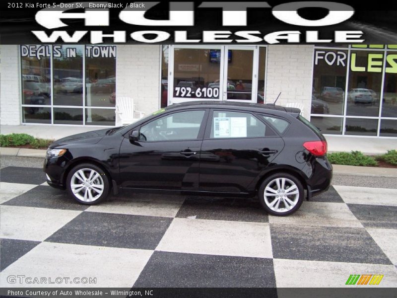 Ebony Black / Black 2012 Kia Forte 5-Door SX