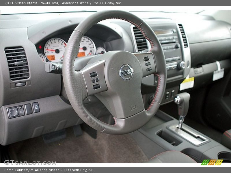 Avalanche White / Pro 4X Gray/Red 2011 Nissan Xterra Pro-4X 4x4