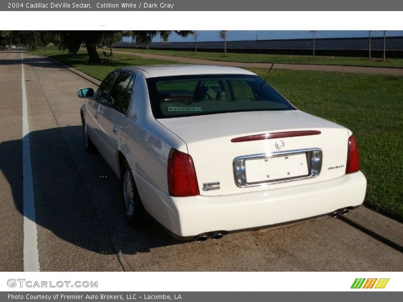 Cotillion White / Dark Gray 2004 Cadillac DeVille Sedan