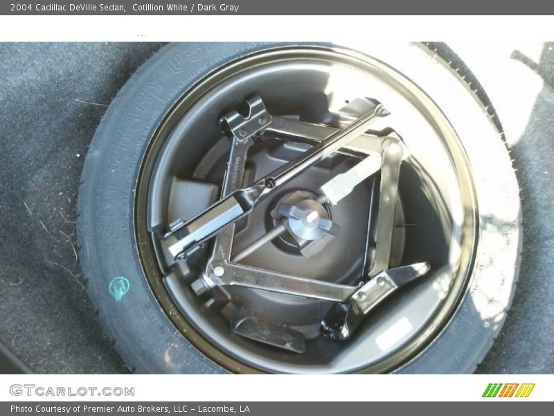 Cotillion White / Dark Gray 2004 Cadillac DeVille Sedan