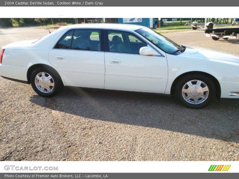 Cotillion White / Dark Gray 2004 Cadillac DeVille Sedan