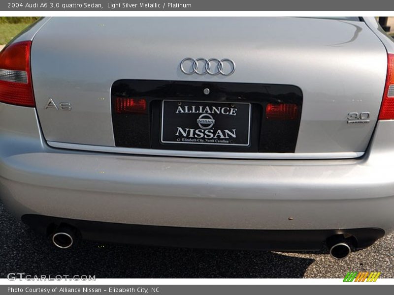Light Silver Metallic / Platinum 2004 Audi A6 3.0 quattro Sedan