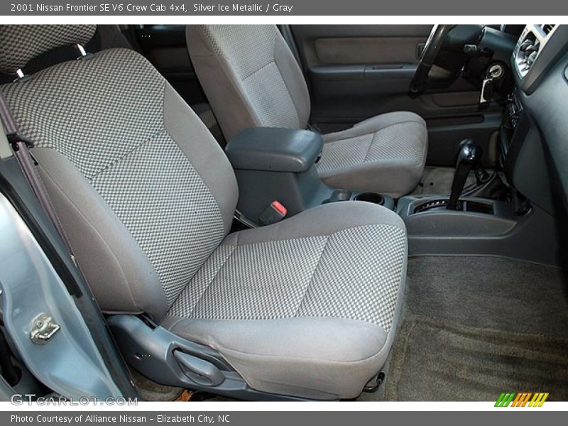 Silver Ice Metallic / Gray 2001 Nissan Frontier SE V6 Crew Cab 4x4