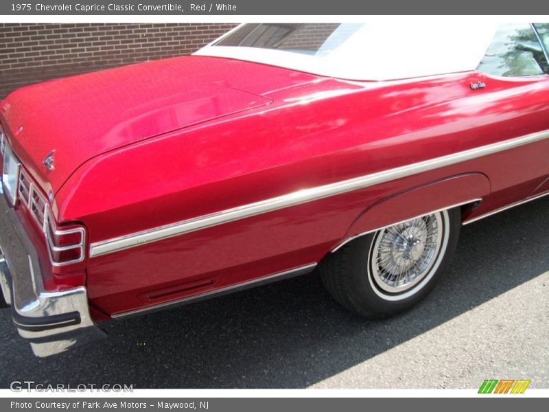 Red / White 1975 Chevrolet Caprice Classic Convertible