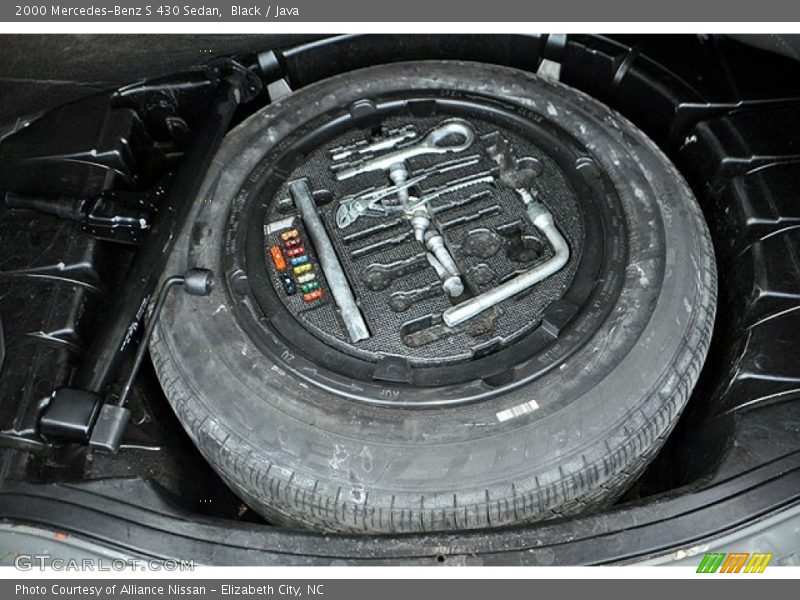 Black / Java 2000 Mercedes-Benz S 430 Sedan