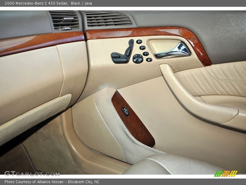 Black / Java 2000 Mercedes-Benz S 430 Sedan