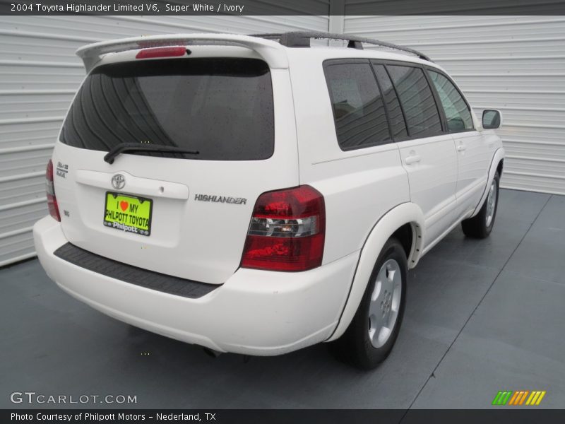 Super White / Ivory 2004 Toyota Highlander Limited V6