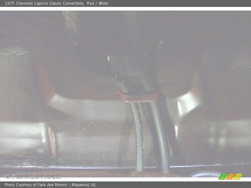 Red / White 1975 Chevrolet Caprice Classic Convertible