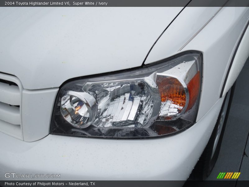 Super White / Ivory 2004 Toyota Highlander Limited V6