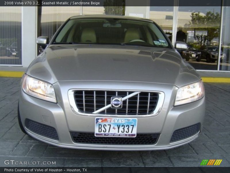 Seashell Metallic / Sandstone Beige 2008 Volvo V70 3.2
