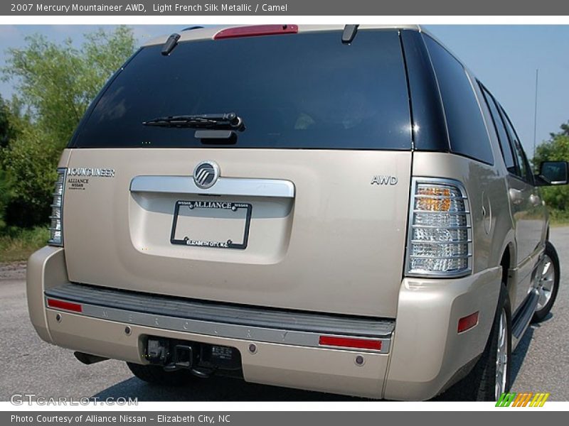 Light French Silk Metallic / Camel 2007 Mercury Mountaineer AWD