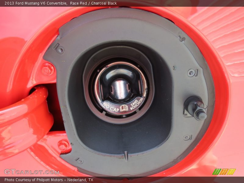 Race Red / Charcoal Black 2013 Ford Mustang V6 Convertible