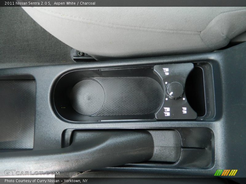 Aspen White / Charcoal 2011 Nissan Sentra 2.0 S