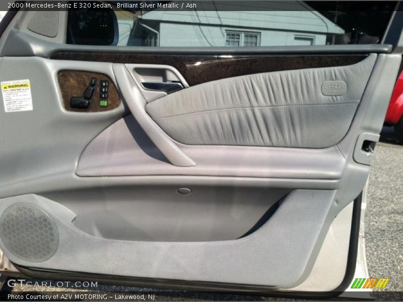 Brilliant Silver Metallic / Ash 2000 Mercedes-Benz E 320 Sedan