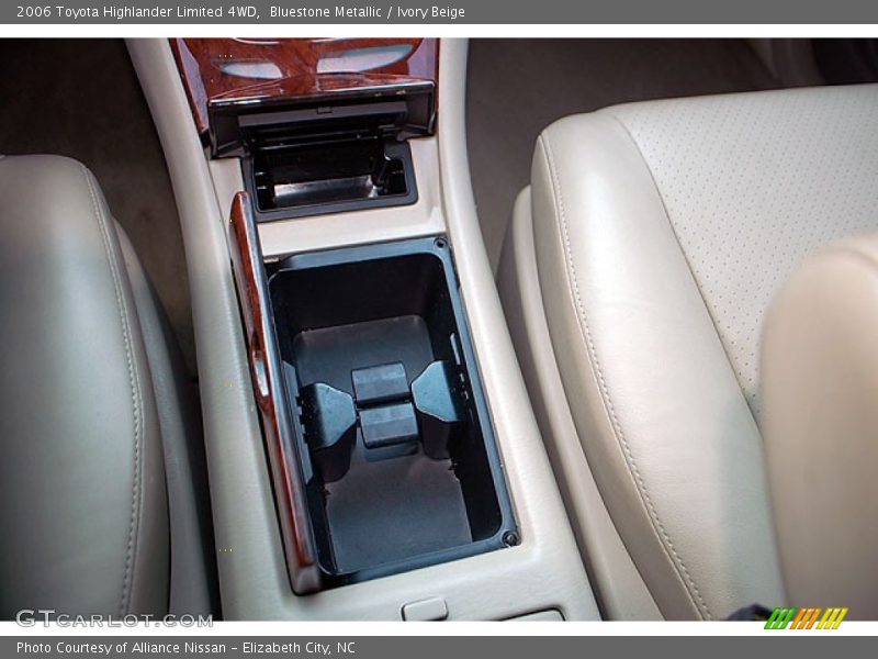 Bluestone Metallic / Ivory Beige 2006 Toyota Highlander Limited 4WD