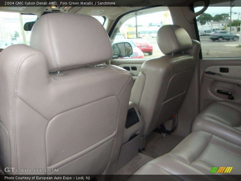 Polo Green Metallic / Sandstone 2004 GMC Yukon Denali AWD