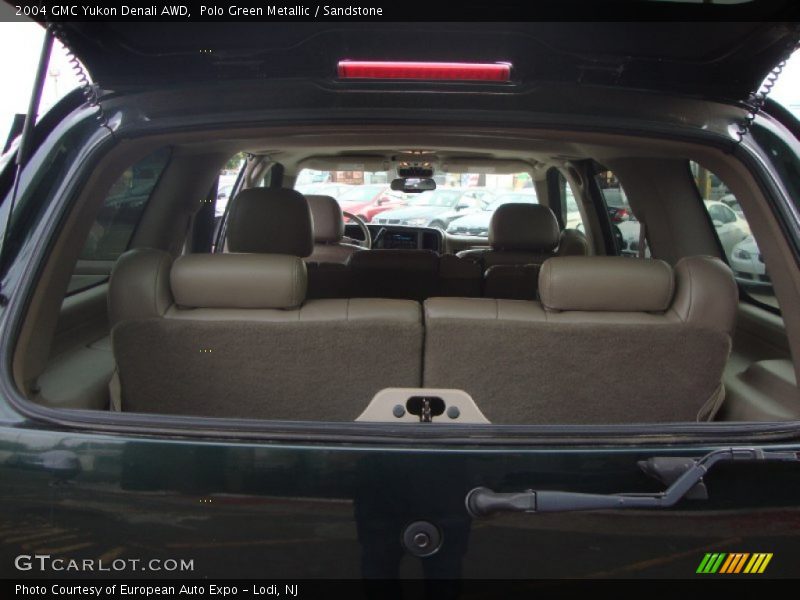 Polo Green Metallic / Sandstone 2004 GMC Yukon Denali AWD