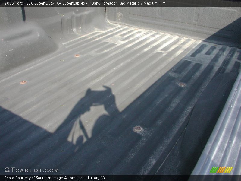 Dark Toreador Red Metallic / Medium Flint 2005 Ford F250 Super Duty FX4 SuperCab 4x4