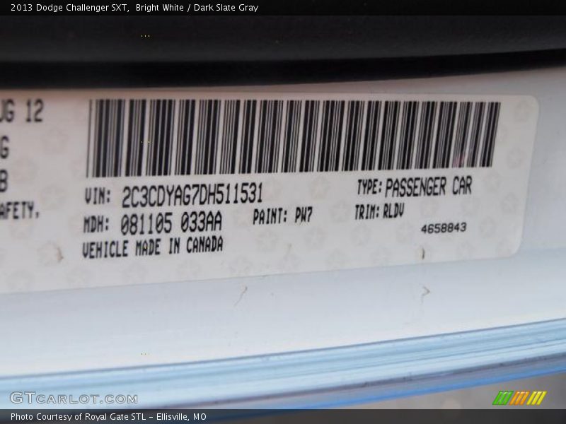 Bright White / Dark Slate Gray 2013 Dodge Challenger SXT