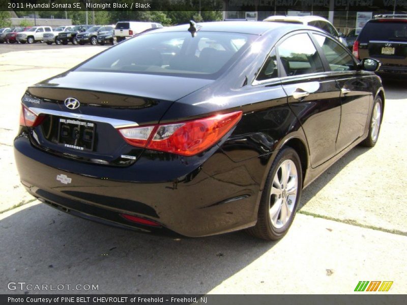Midnight Black / Black 2011 Hyundai Sonata SE