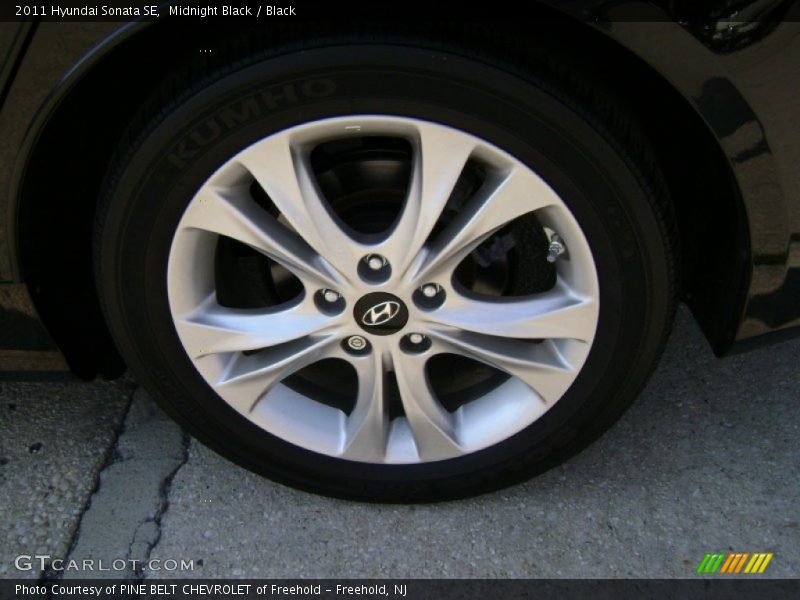 Midnight Black / Black 2011 Hyundai Sonata SE