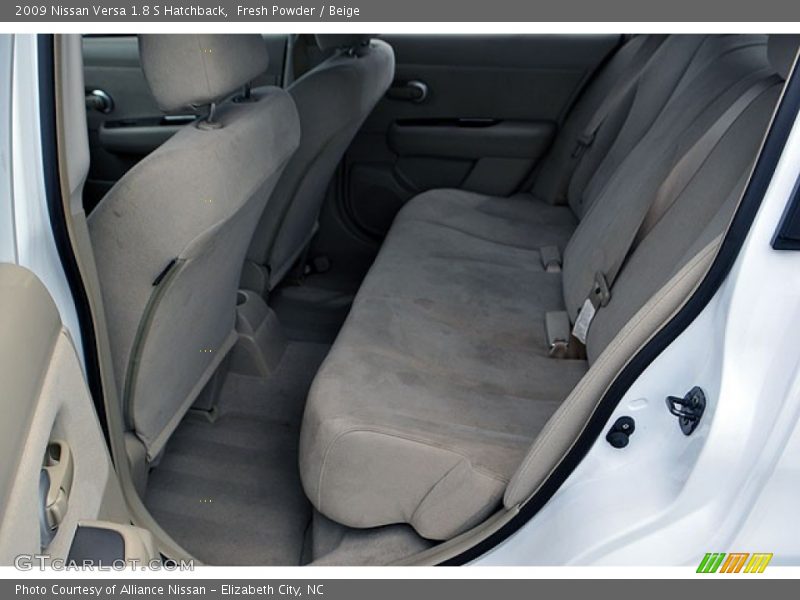 Fresh Powder / Beige 2009 Nissan Versa 1.8 S Hatchback