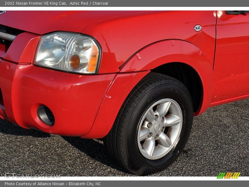 Aztec Red / Charcoal 2002 Nissan Frontier XE King Cab