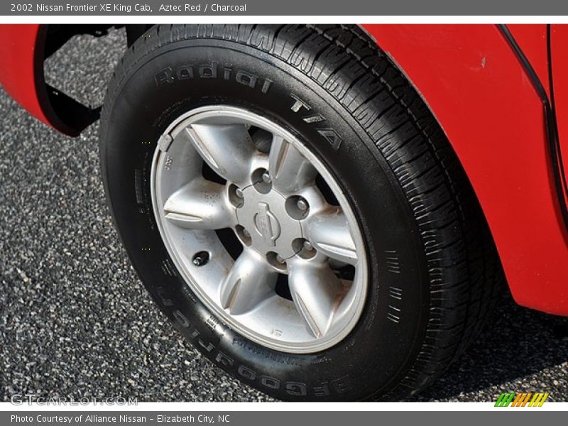 Aztec Red / Charcoal 2002 Nissan Frontier XE King Cab