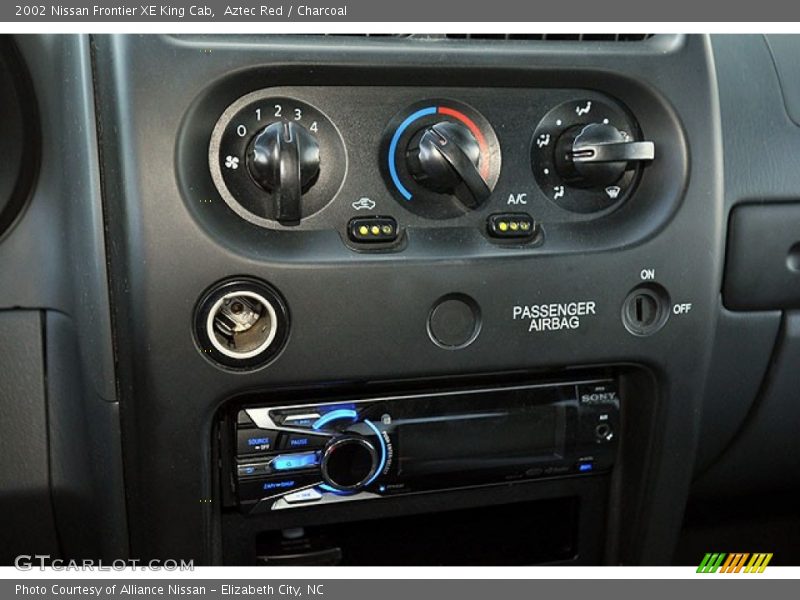 Aztec Red / Charcoal 2002 Nissan Frontier XE King Cab