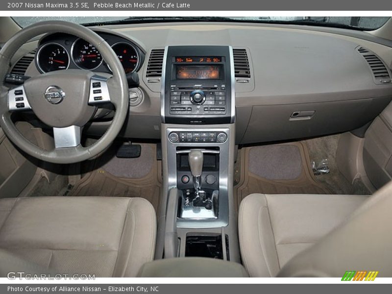 Dashboard of 2007 Maxima 3.5 SE