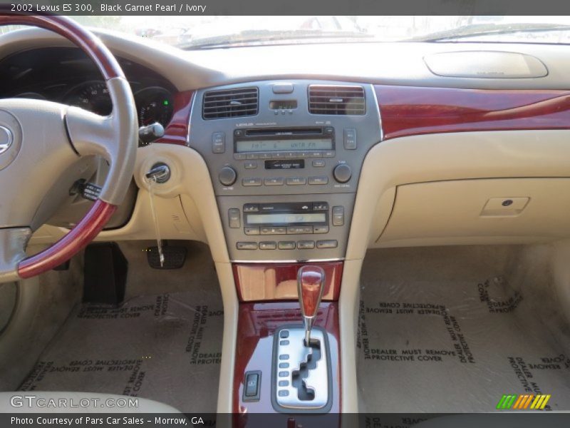 Black Garnet Pearl / Ivory 2002 Lexus ES 300