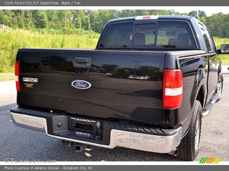 Black / Tan 2005 Ford F150 XLT SuperCrew