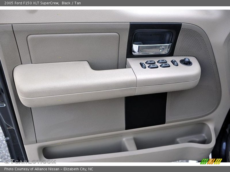 Black / Tan 2005 Ford F150 XLT SuperCrew
