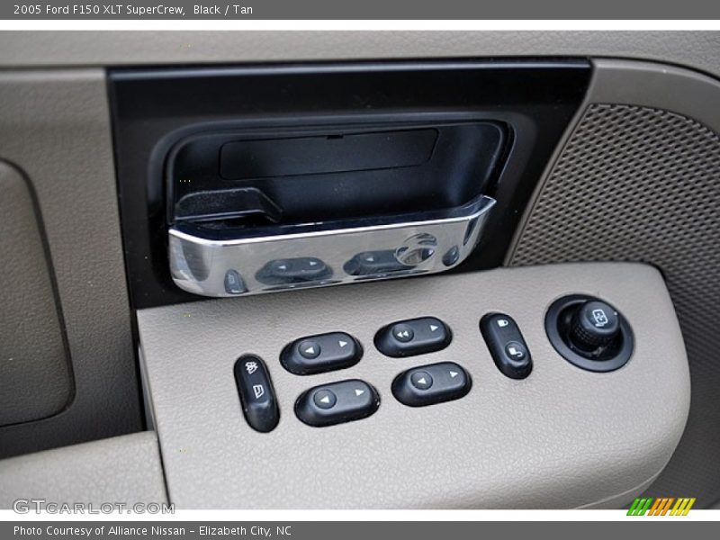 Black / Tan 2005 Ford F150 XLT SuperCrew