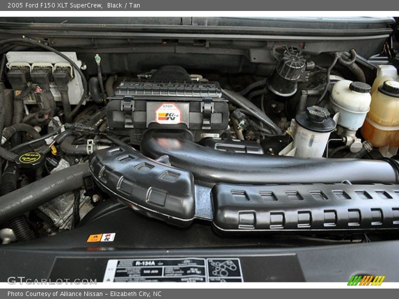 Black / Tan 2005 Ford F150 XLT SuperCrew