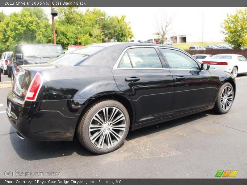 Gloss Black / Black 2013 Chrysler 300 S V6