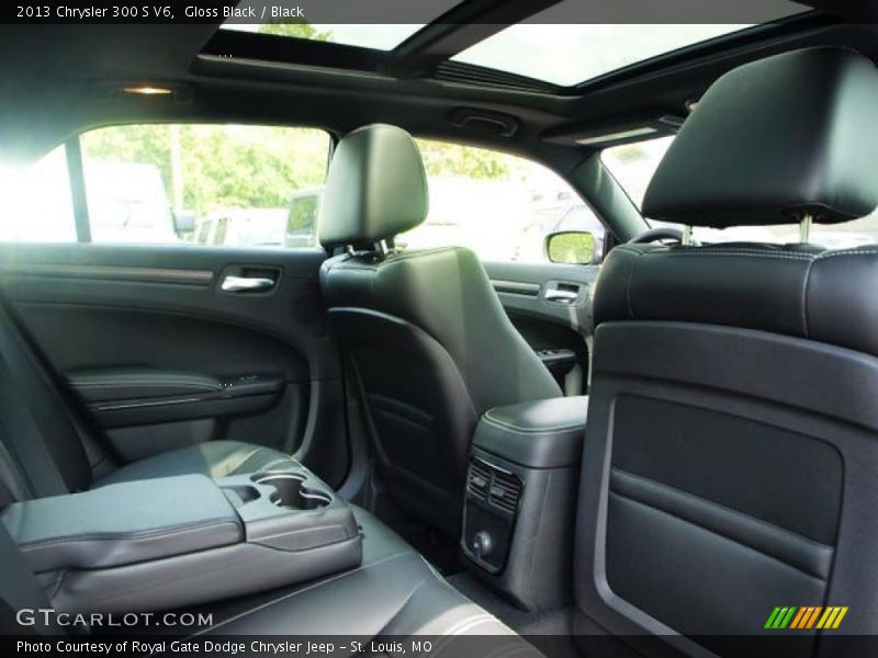 Gloss Black / Black 2013 Chrysler 300 S V6