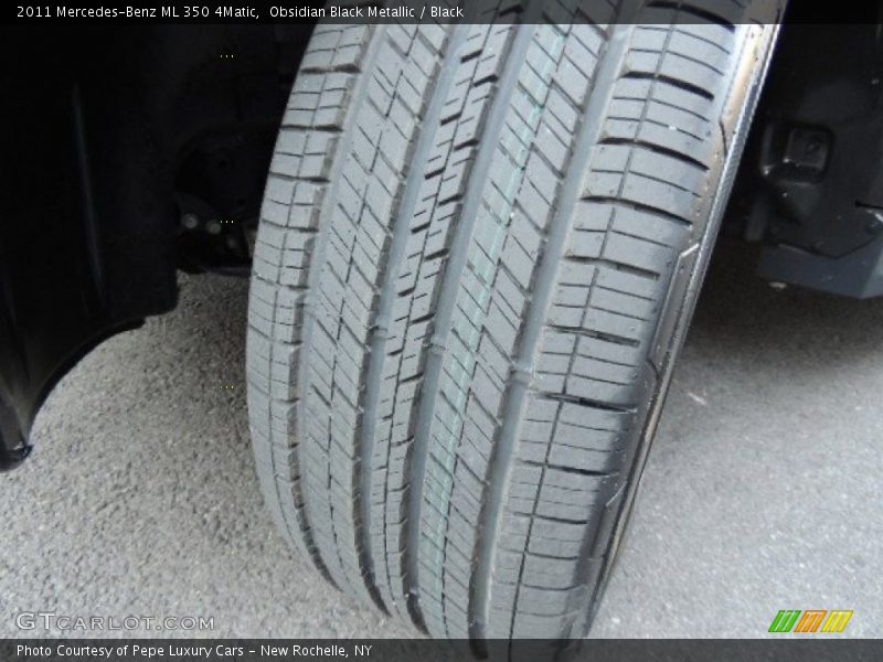 Obsidian Black Metallic / Black 2011 Mercedes-Benz ML 350 4Matic