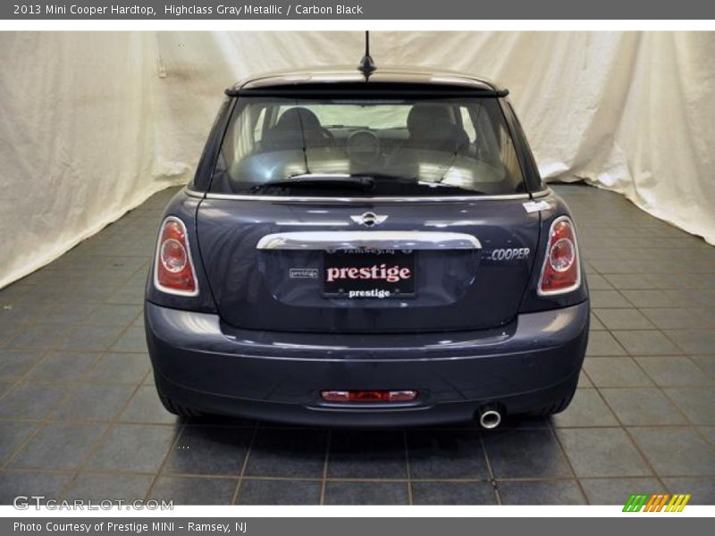 Highclass Gray Metallic / Carbon Black 2013 Mini Cooper Hardtop