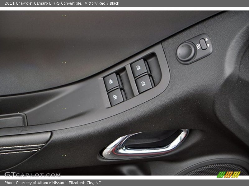 Controls of 2011 Camaro LT/RS Convertible