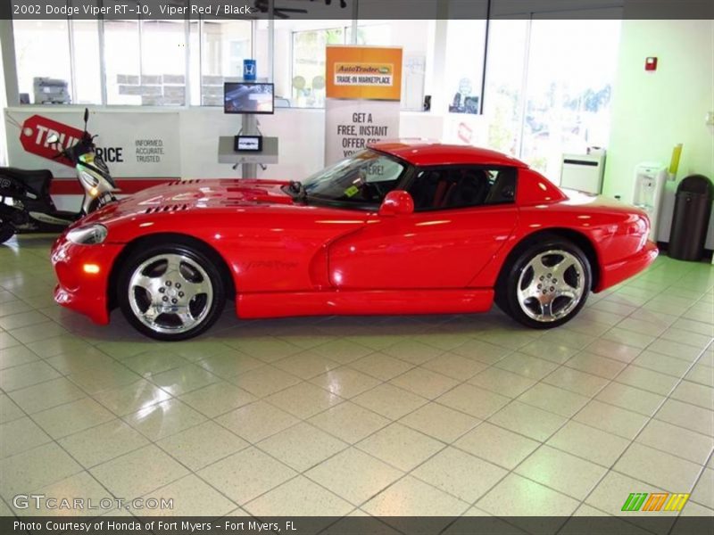 Viper Red / Black 2002 Dodge Viper RT-10
