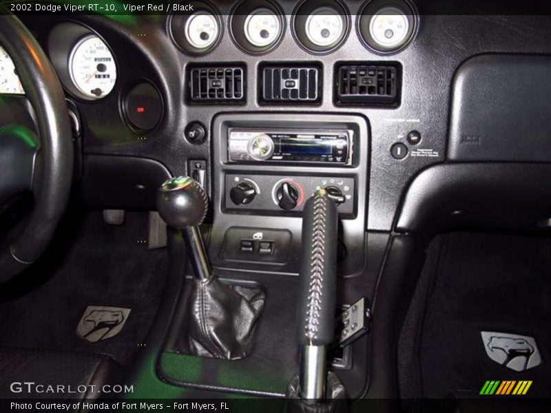 Controls of 2002 Viper RT-10