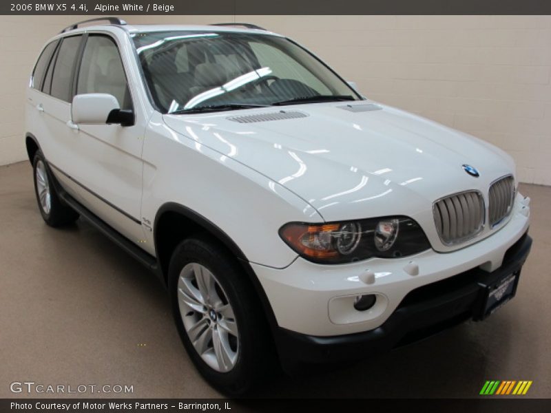 Alpine White / Beige 2006 BMW X5 4.4i