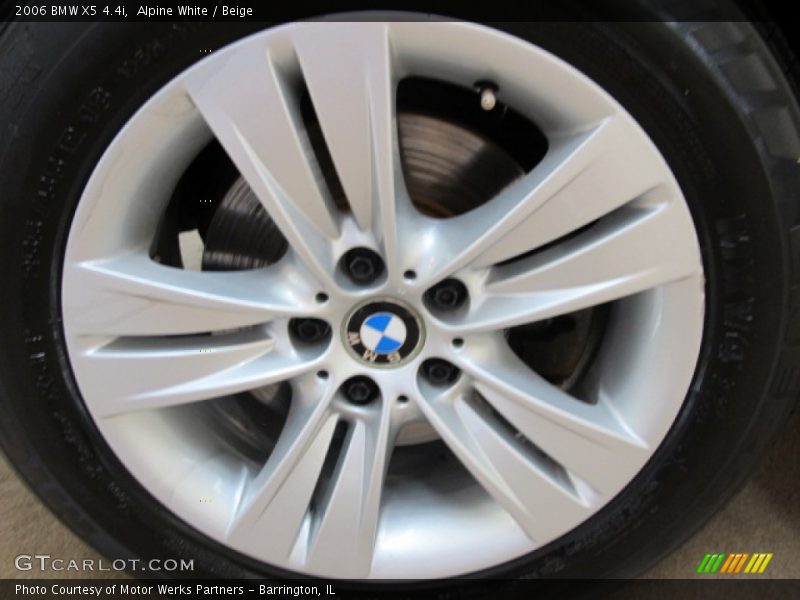 Alpine White / Beige 2006 BMW X5 4.4i