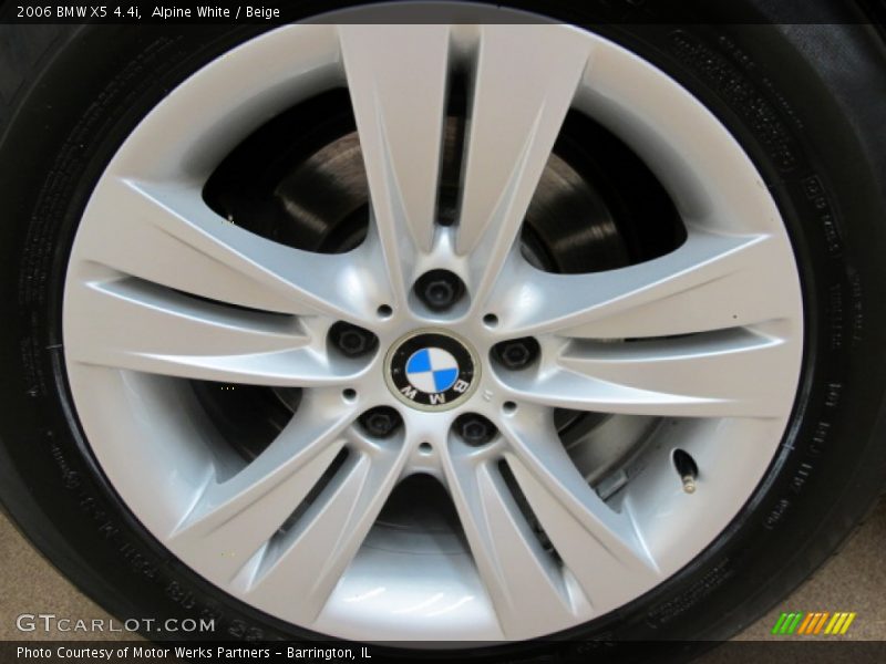 Alpine White / Beige 2006 BMW X5 4.4i