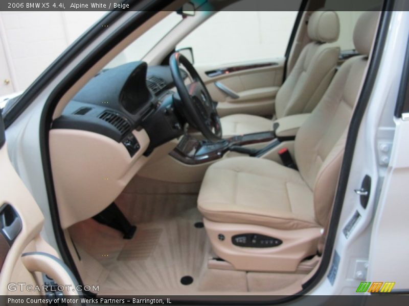 Alpine White / Beige 2006 BMW X5 4.4i