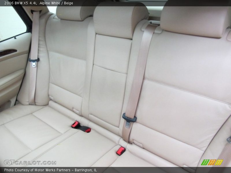Alpine White / Beige 2006 BMW X5 4.4i